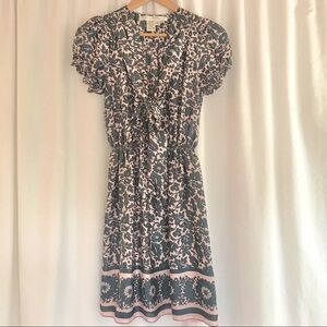 4 for $35 🍄 Navy & Pink Satin Max Studio Pace Print Dress